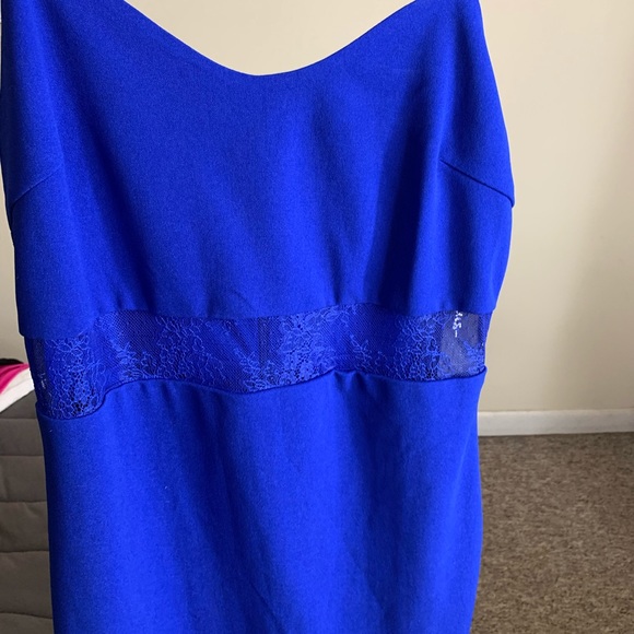 Lulu’s dress - Picture 4 of 5